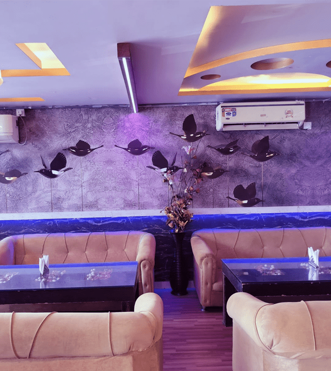 Ten 11 Restaurant & Cafe - Best Dining Place in Saguna More